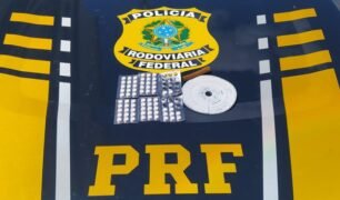 Caminhoneiro é autuado com 71 comprimidos de rebite pela PRF