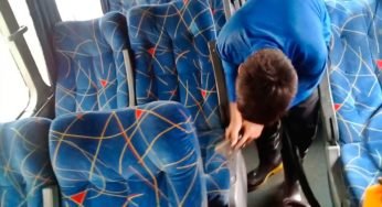 Como funciona a limpeza dos banheiros dos ônibus