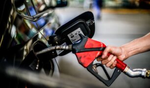 O que muda na economia com mais uma redução no valor do diesel?