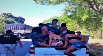 PRF esclarece se é permitido o transporte de pessoas em compartimento de cargas