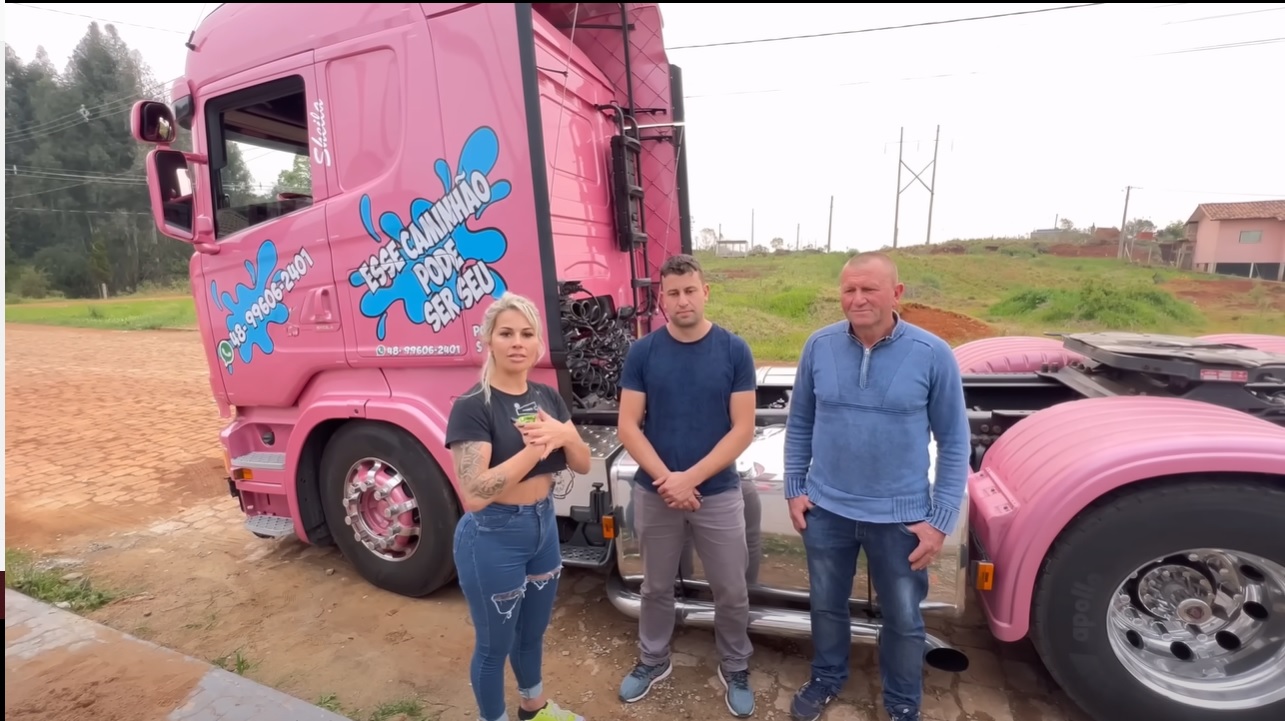 Após diversas polêmicas Sheila Bellaver entrega caminhão a ganhador de sorteio