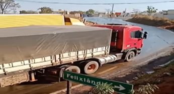 Caminhão Scania patina para subir ladeira carregada