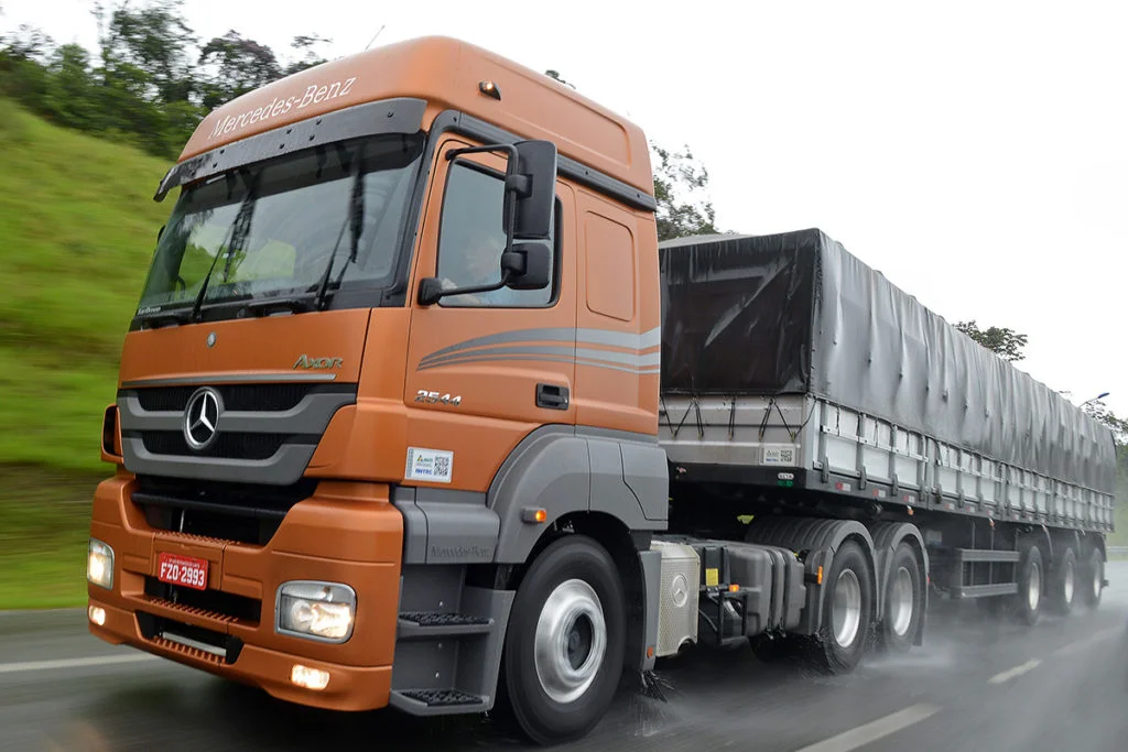 Conheça como surgiu a linha de caminhões Axor da Mercedes Benz