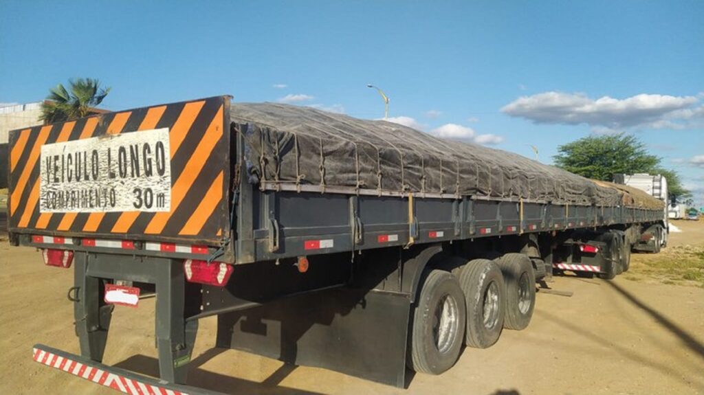 PRF Flagra 75 toneladas de Excesso de Peso no Sertão Pernambucano