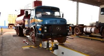 Como é feito alinhamento em caminhões