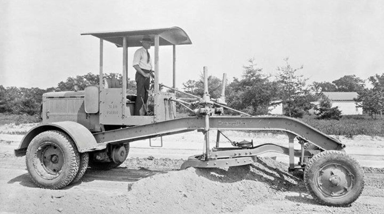 Conheça a história da Caterpillar também conhecida como CAT