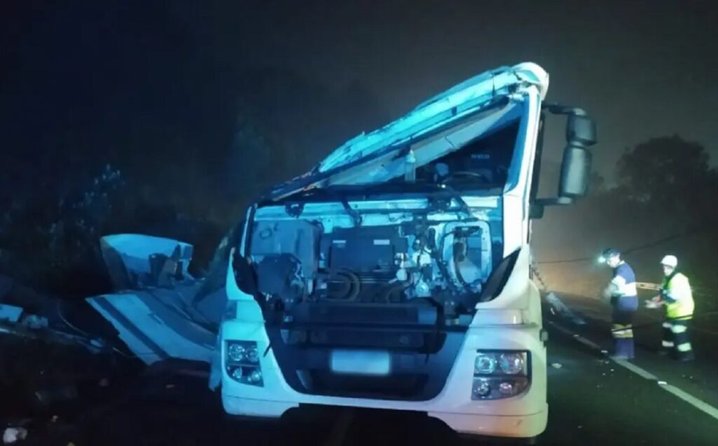 Caminhoneiro perde a vida por não usar o cinto de segurança
