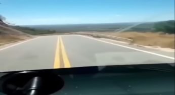 Caminhoneiro perde os freios e o pior acontece