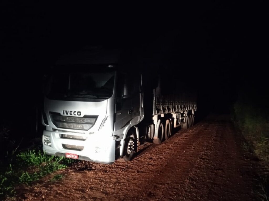 Caminhoneiro resgata mulher em acidente e tem a vida transformada