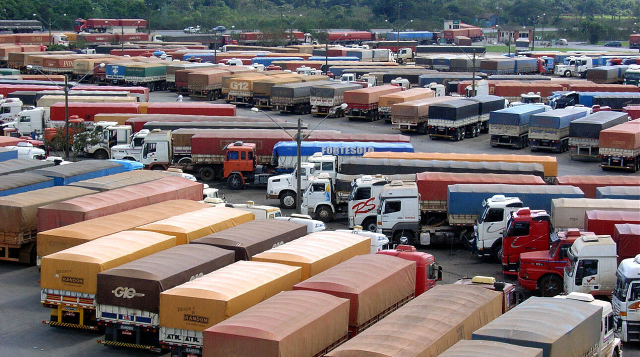 Caminhoneiro tem direito a Jornada de Trabalho