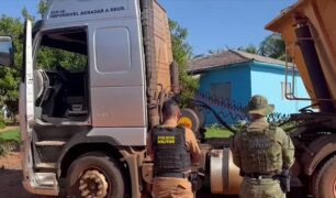 Polícia militar recupera carreta no estado do Paraná