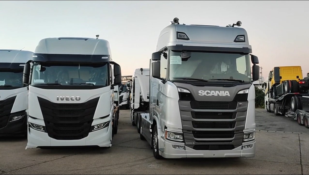 Será que a Iveco copiou a Scania