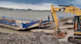 Vídeo de trator colocando balsa em caminhão carreta surpreende na BR-319
