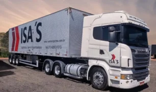 caminhão scania da empresa Isa's