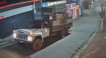 Caminhão engole caroço e quase provoca tragédia