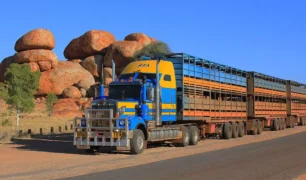 Caminhão no deserto da australia