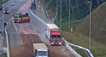 Video: Dois caminhões acessam a área de escape e quase acontece um acidente