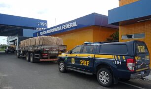 Polícia Rodoviária Federal apreende uma carga de 20.000 kg de cimento sem nota fiscal