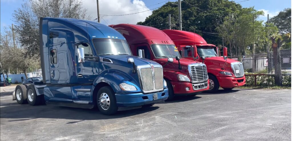 Caminhões seminovos nos EUA têm preço dos carros populares vendidos no Brasil