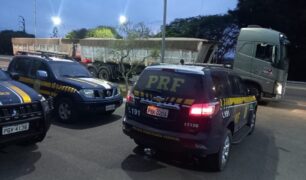 PRF fecha o cerco contra veículos com excesso de peso em Pernambuco