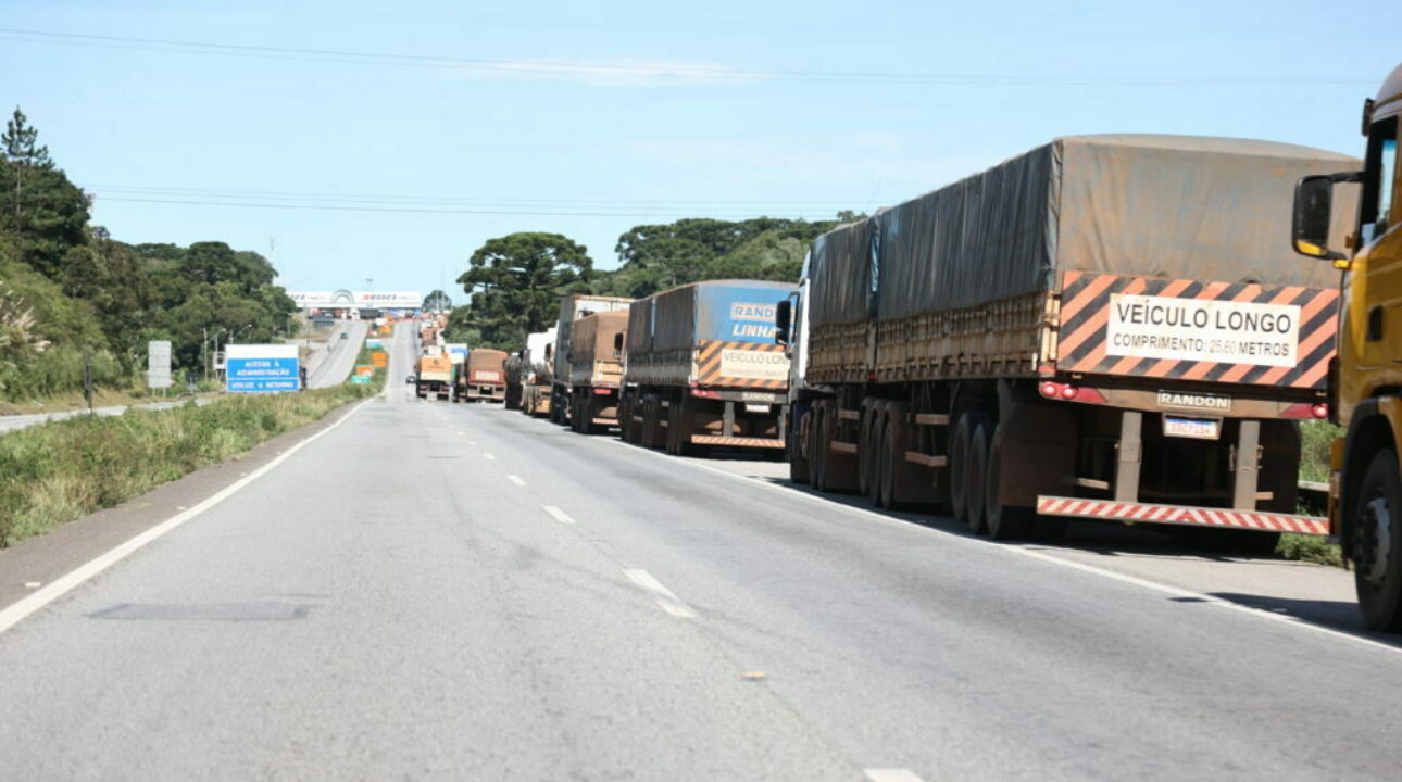 Congestionamento em terminal de grãos de Rondonópolis afeta caminhoneiros e exportação de soja