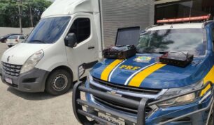 PRF recupera caminhão roubado em janeiro