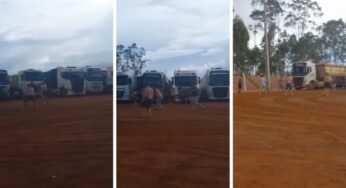 Enquanto aguardam para descarregar, caminhoneiros aproveitam para jogar bola