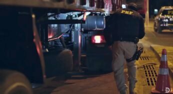 PRF encontra fundo falso com drogas em carreta e caminhoneiro acaba sendo preso