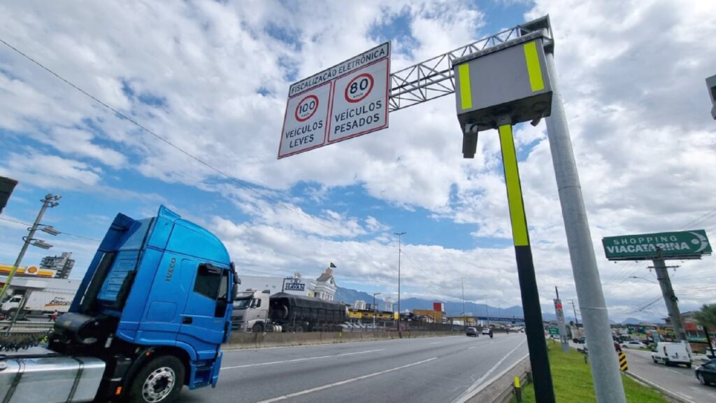 Saiba qual rodovia mais multou os motoristas nos dois primeiros meses de 2023