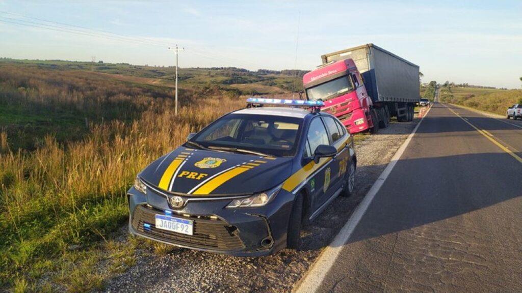 Caminhoneiro que dirigia embriagado é multado em R$ 2 mil reais