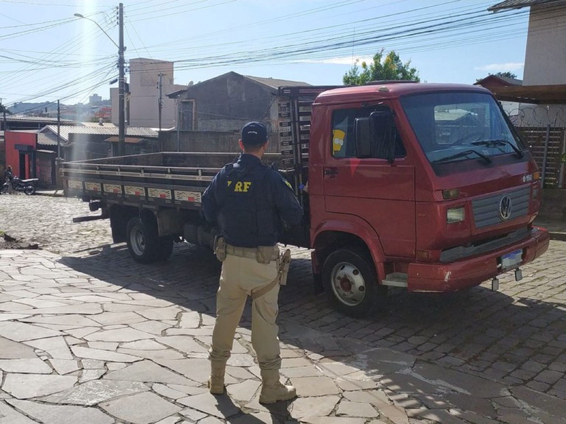 PRF recupera caminhão adquirido pelo golpe do depósito falso