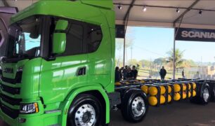 Scania apresenta o bitruck X-gas de 410cv e 900 km de autonomia.jpg