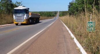 Sequestradores fecham caminhões para sequestrar e roubar caminhoneiros