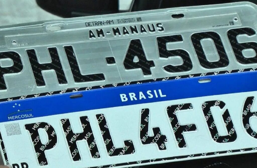 Projeto de lei poderá atualizar novo modelo de placas de veículos no Brasil