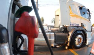Frete tem redução após preço do óleo diesel cair em Mato Grosso
