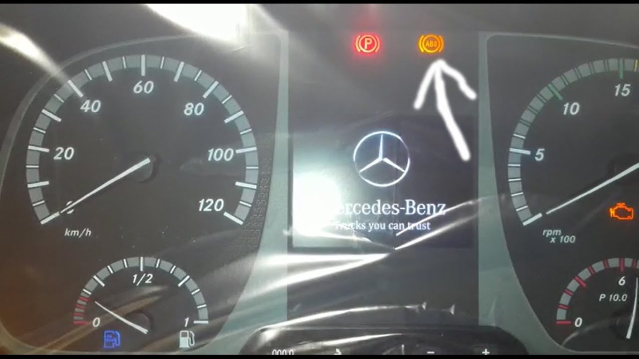 Mecânico ensina como identificar problema no caminhão após luzes do ABS serem acionadas