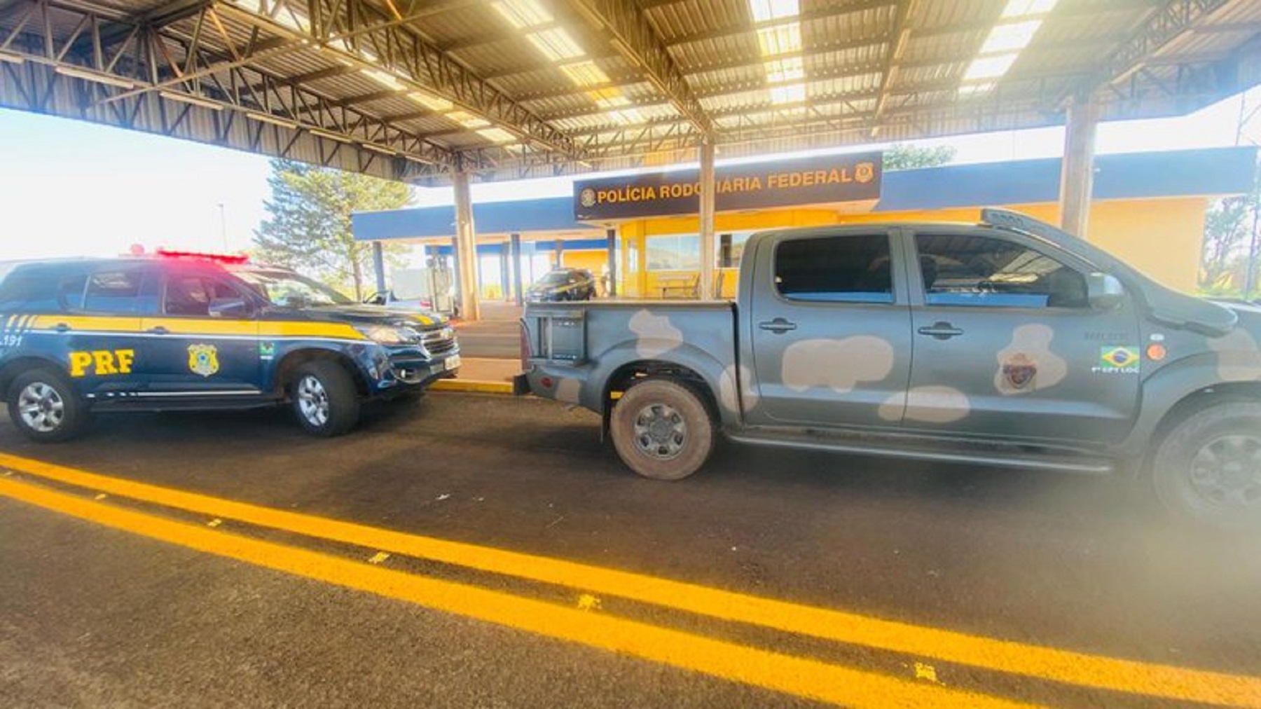 PRF apreender carga de maconha transportada em falso veículo do exército brasileiro