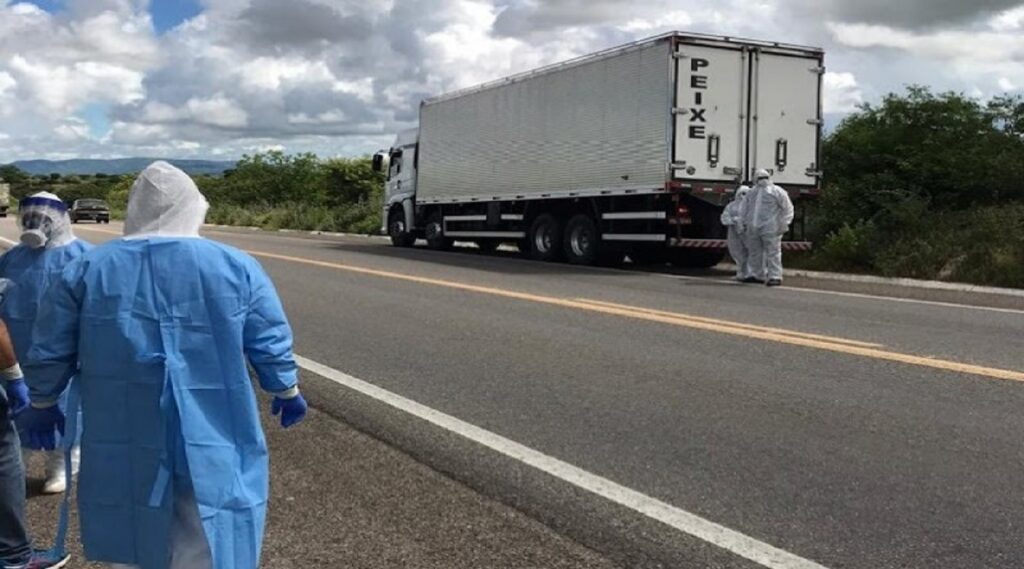 TST isenta transportadora de responsabilidade pela morte de caminhoneiro por covid-19