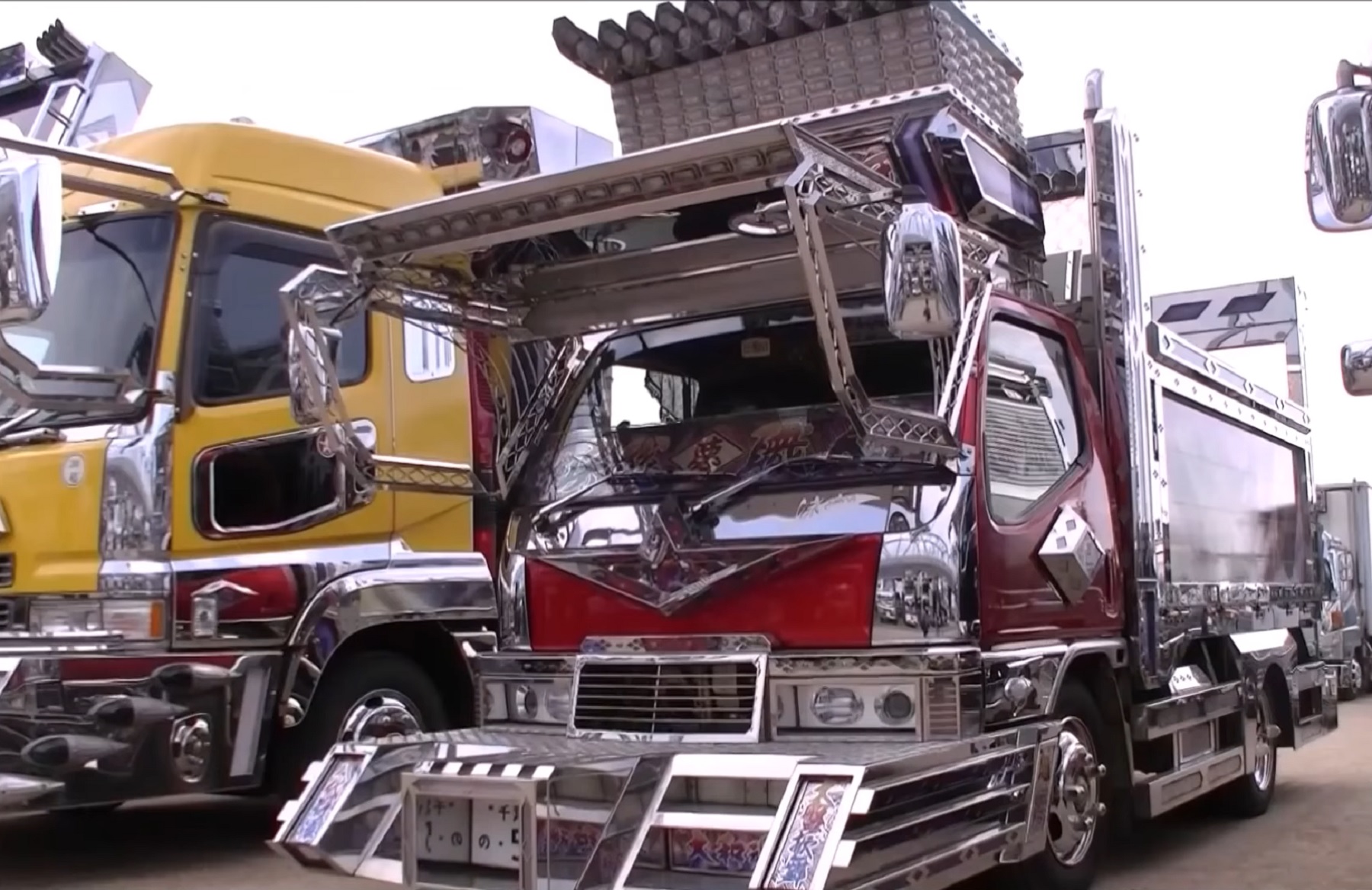 Dekotora: A Fascinante Cultura dos Caminhões Enfeitados do Japão