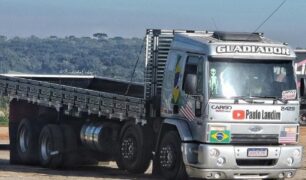 Caminhão rifado por youtuber famoso, possui multas em quase 5 mil reais