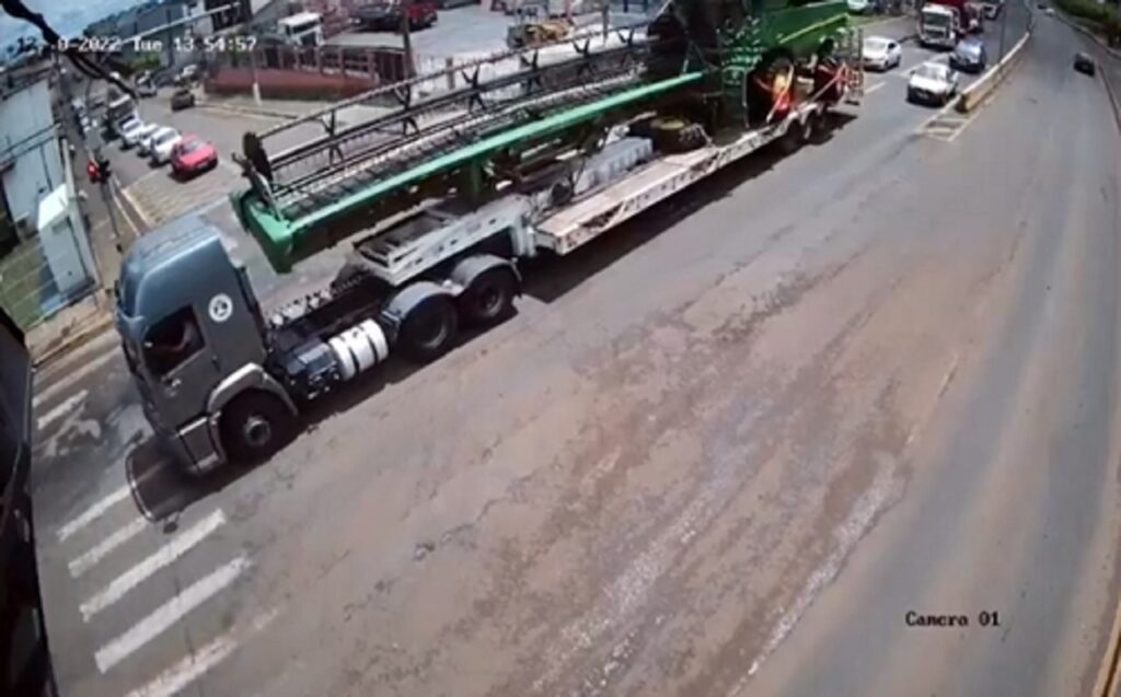 Caminhoneiro denuncia penalização injusta devido ao comprimento do veículo