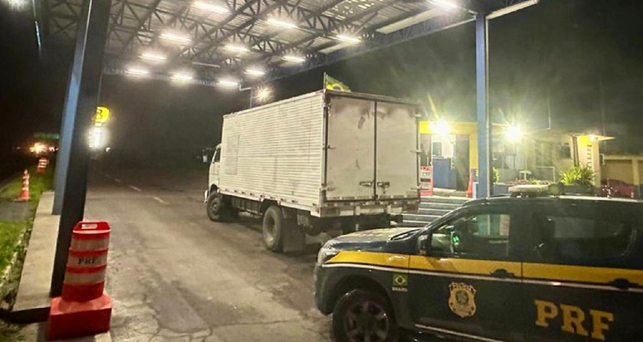 PRF recupera caminhão adquirido com o golpe do cheque sem fundo