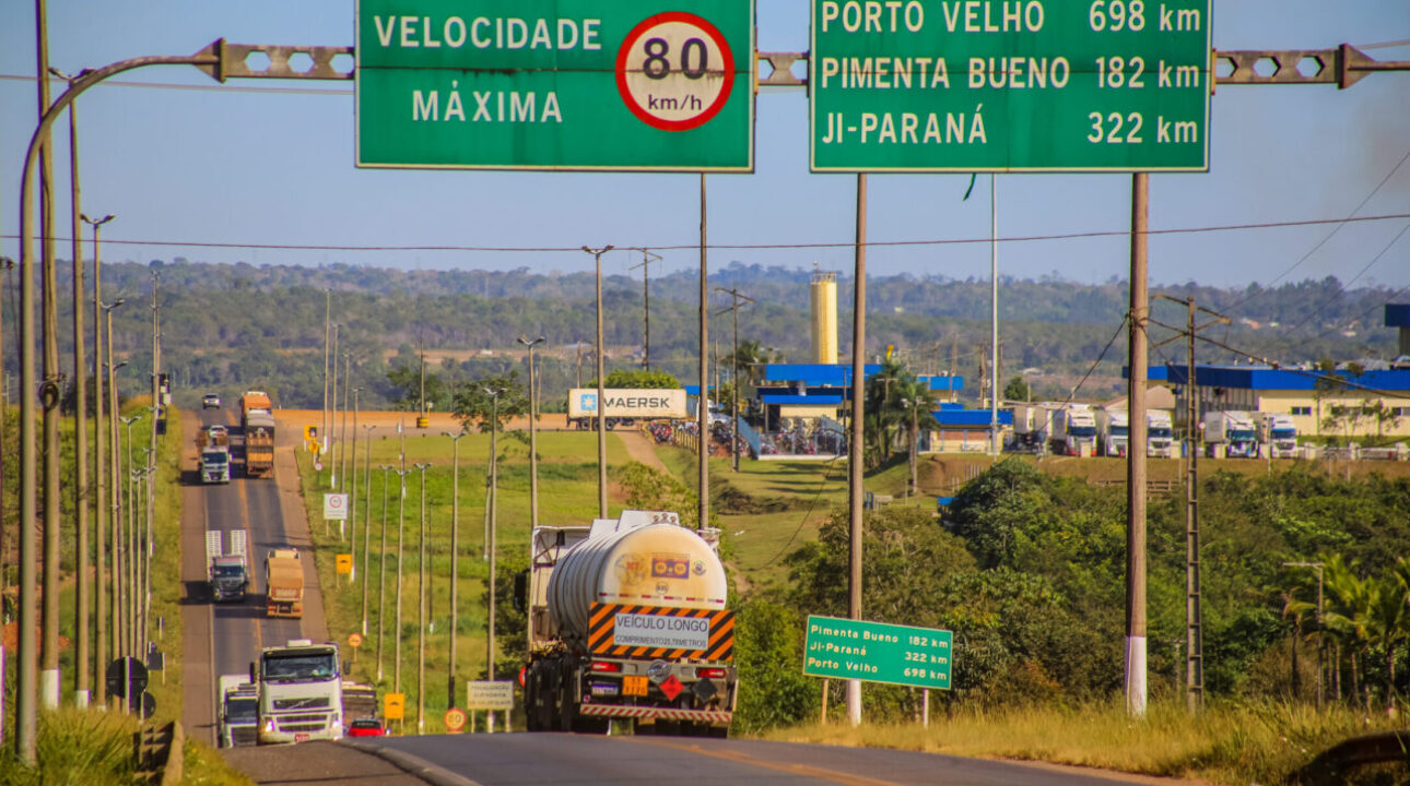 Senador Confúcio Moura fala sobre duplicação da BR-364 em entrevista