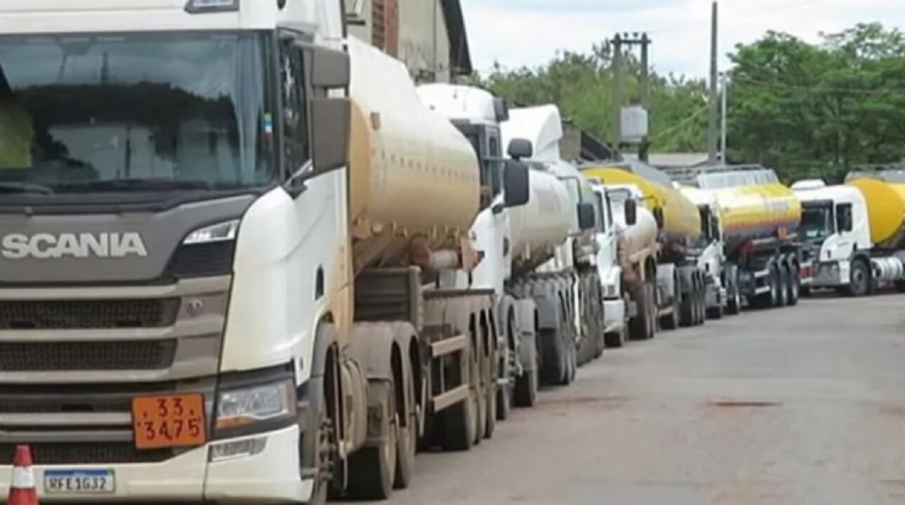 Caminhoneiros vão paralisar na quinta-feira para reivindicar melhorias para a categoria