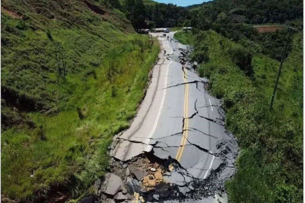 BR-381 preocupa caminhoneiros devido ao seu estado precário.jpg