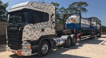Budel Transportes abre vagas para motorista rodoçamba