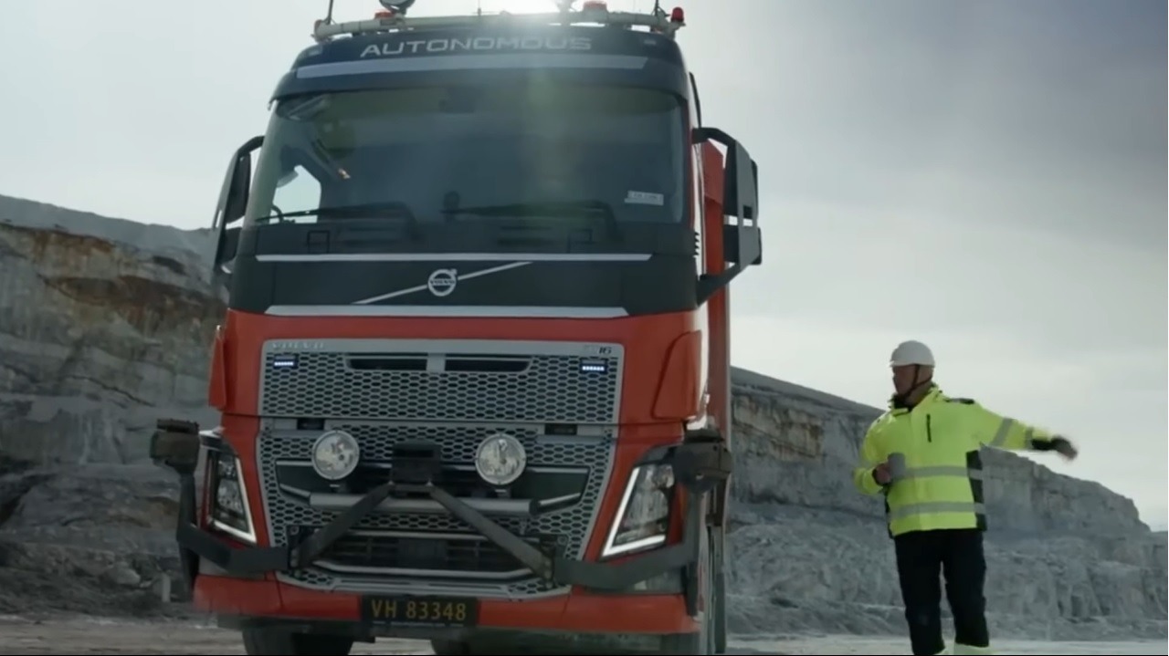 Conheça o local onde os caminhões da Volvo não precisam mais de motoristas