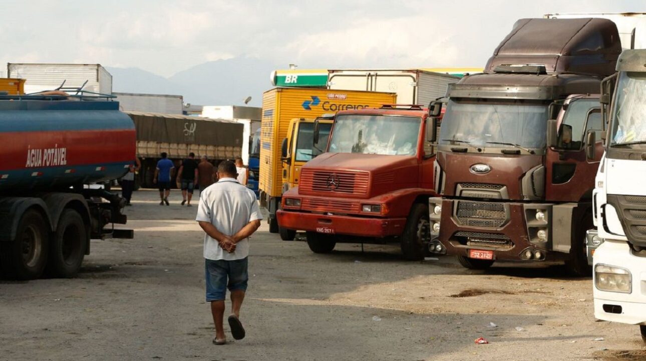 Três direitos que todo caminhoneiro tem e talvez não saiba”