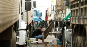 Desvio de dinheiro no INSS poderia financiar 650 pontos de parada para caminhoneiros pelo Brasil