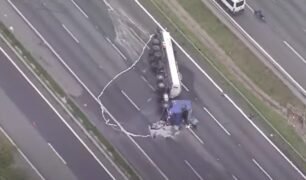 Carreta com 30 mil litros de biodiesel tomba no Rodoanel, em São Paulo